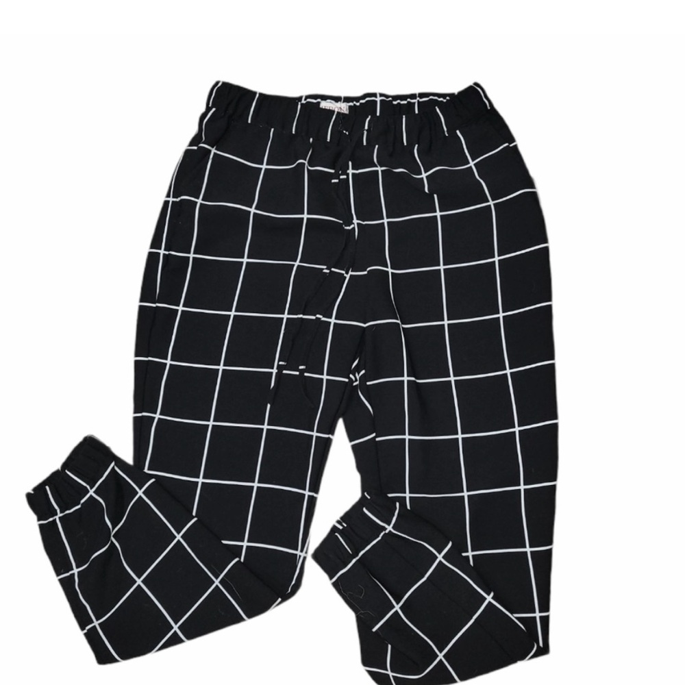 Black and White window pane/stripes